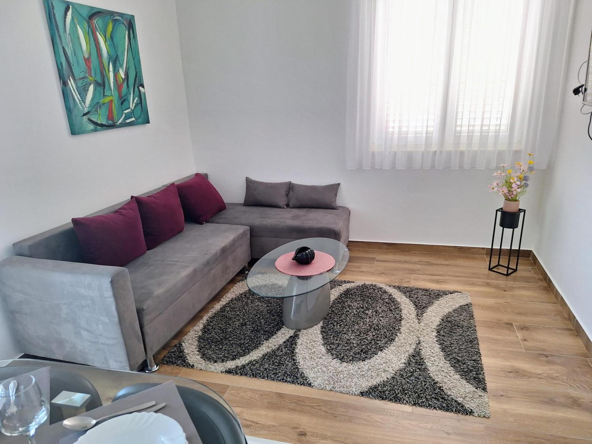 Apartments Katarina Жаборич Екстериор снимка