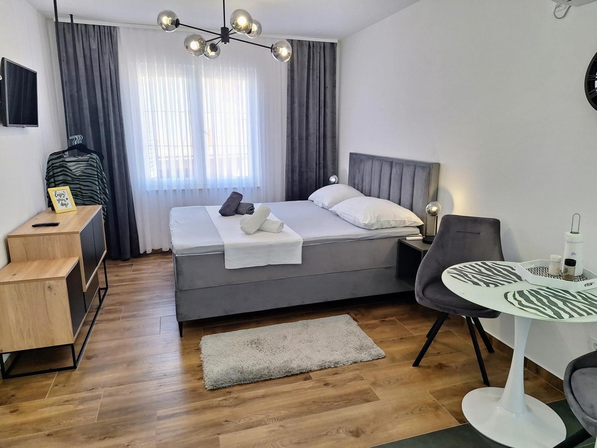 Apartments Katarina Жаборич Екстериор снимка
